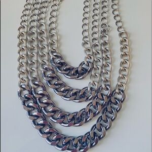 4 Strings Chain Necklace. Silver.